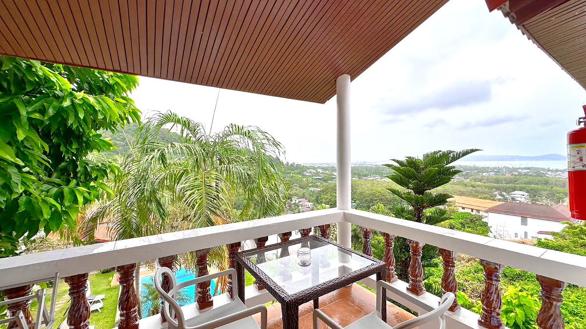 Pictures of Asava Rawai Sea View Private Resort  10/36