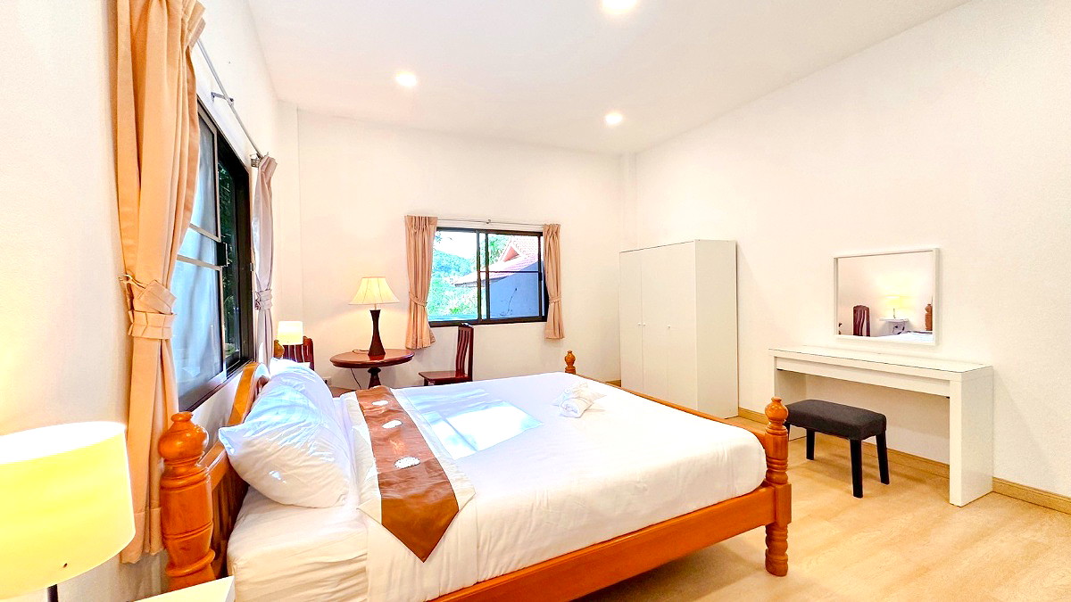 Pictures of Asava Rawai Sea View Private Resort  28/36