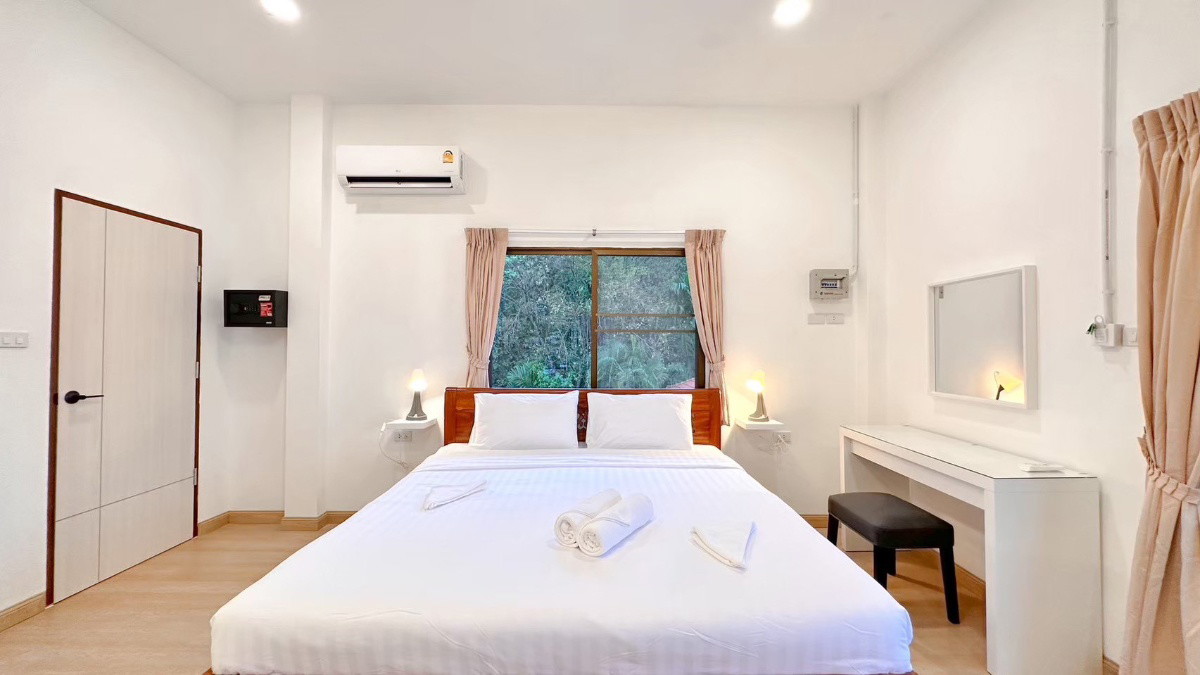 Condo · Mueang Phuket, phuket — photo 5