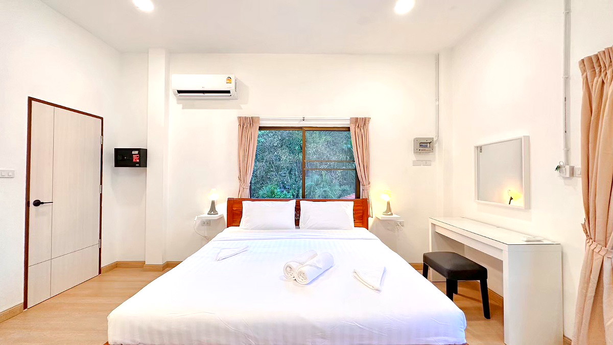 Pictures of Asava Rawai Sea View Private Resort  13/36