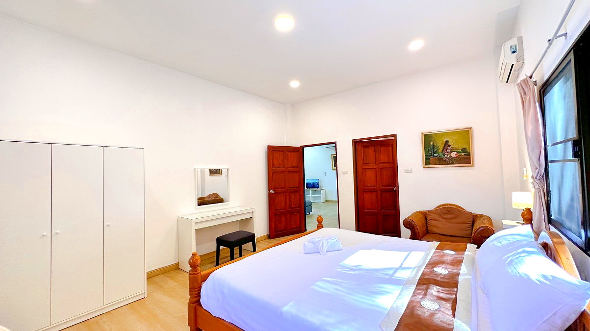 Pictures of Asava Rawai Sea View Private Resort  26/36