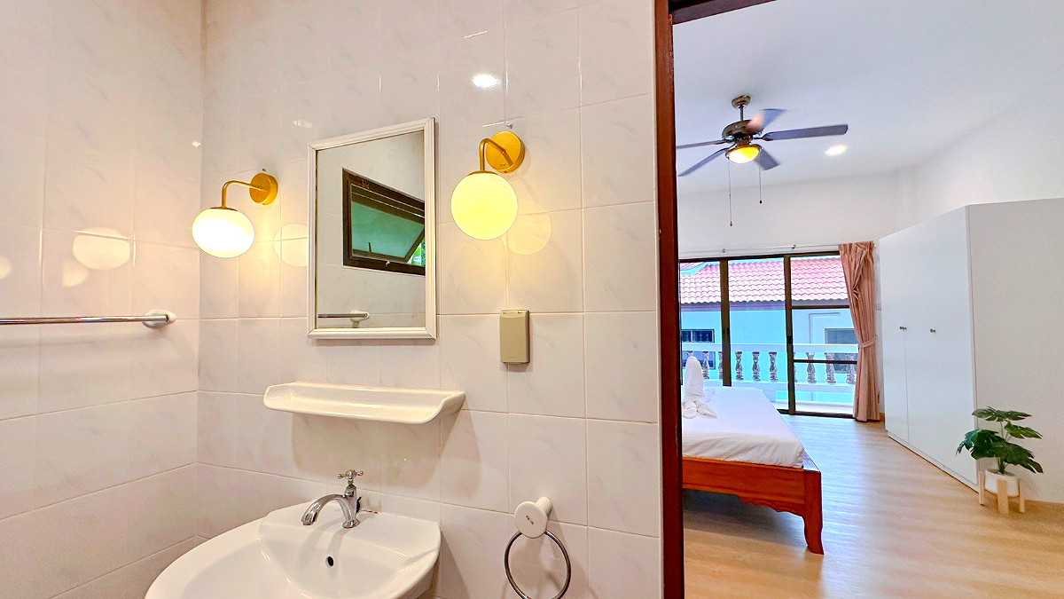 Pictures of Asava Rawai Sea View Private Resort  78/85