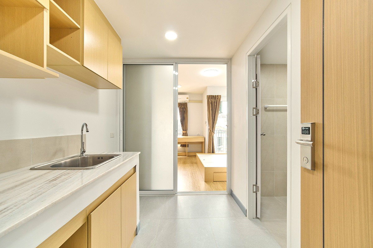 Pictures of BaanBamRung Apartment  15/19