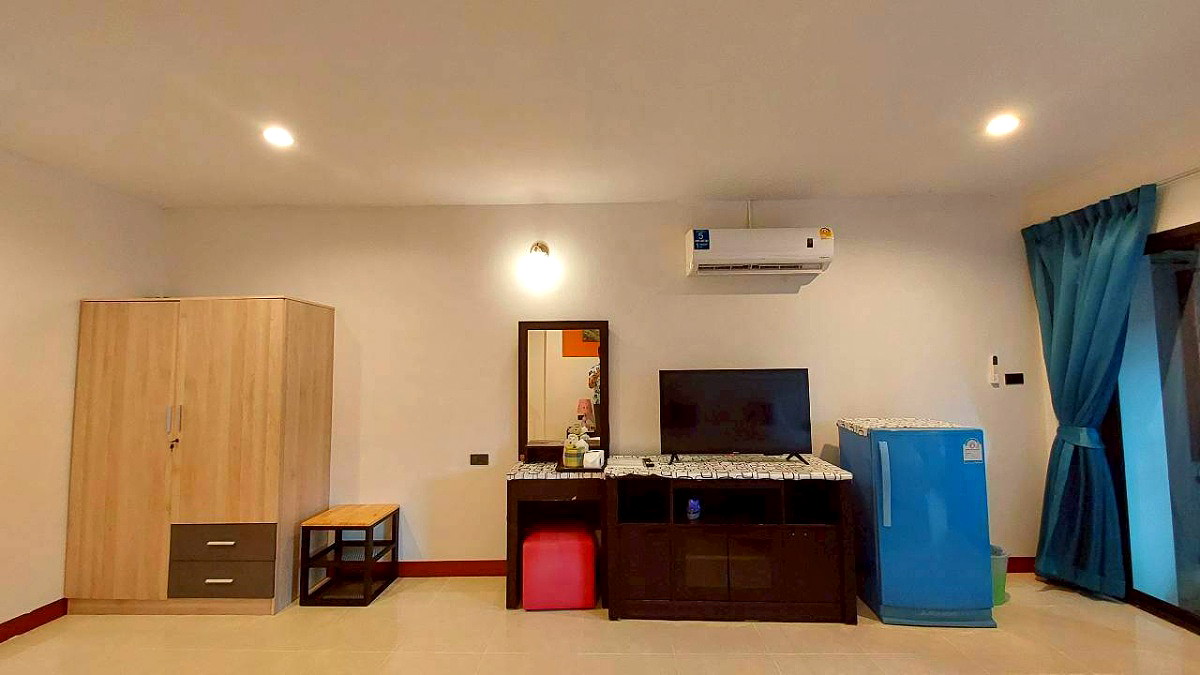 Pictures of Benetti House 13/36
