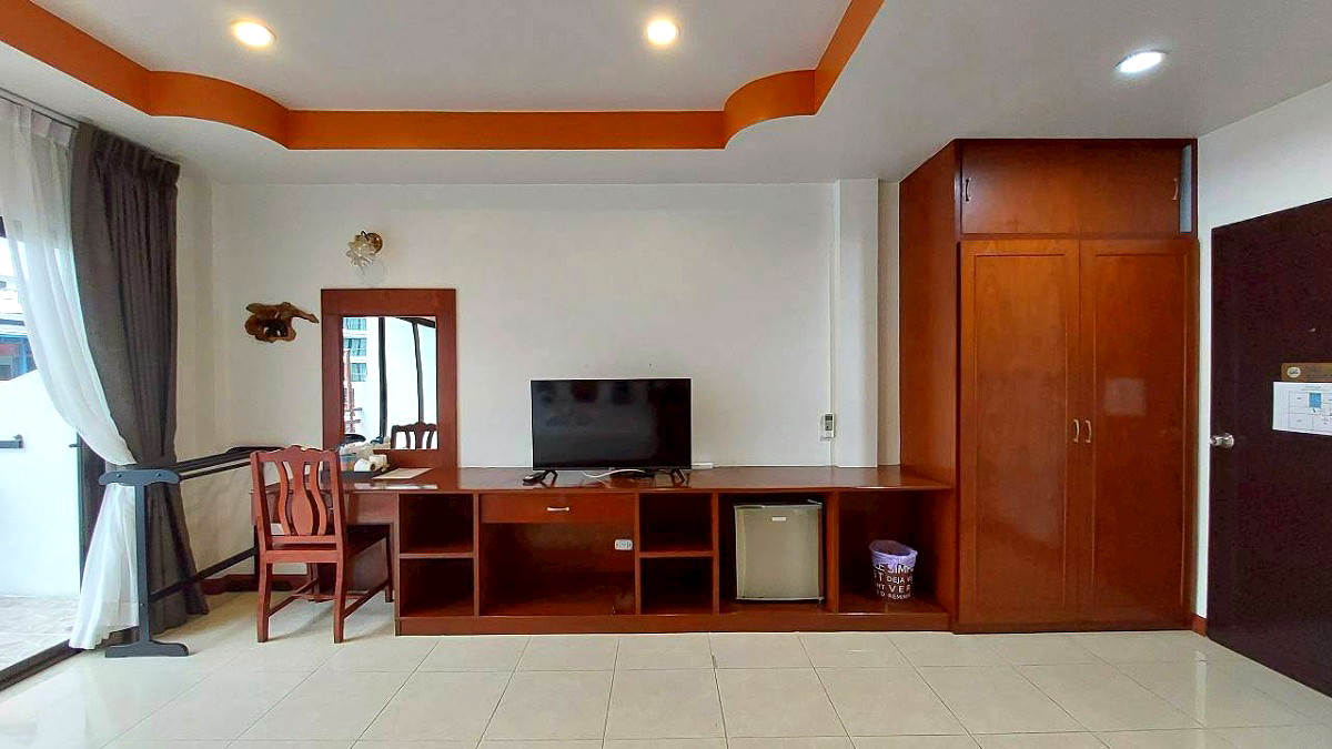 Pictures of Benetti House 8/36