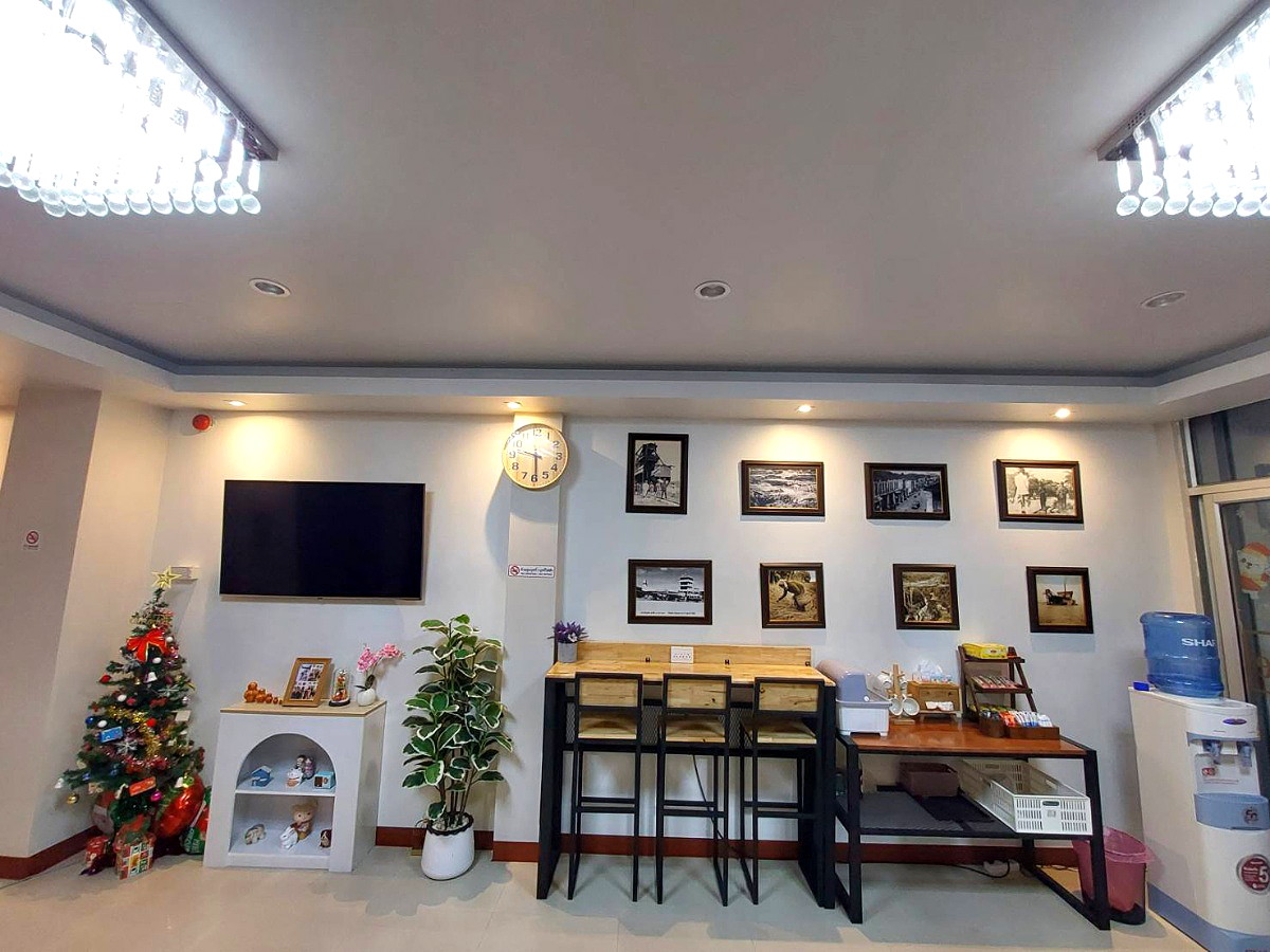 Pictures of Benetti House 4/36