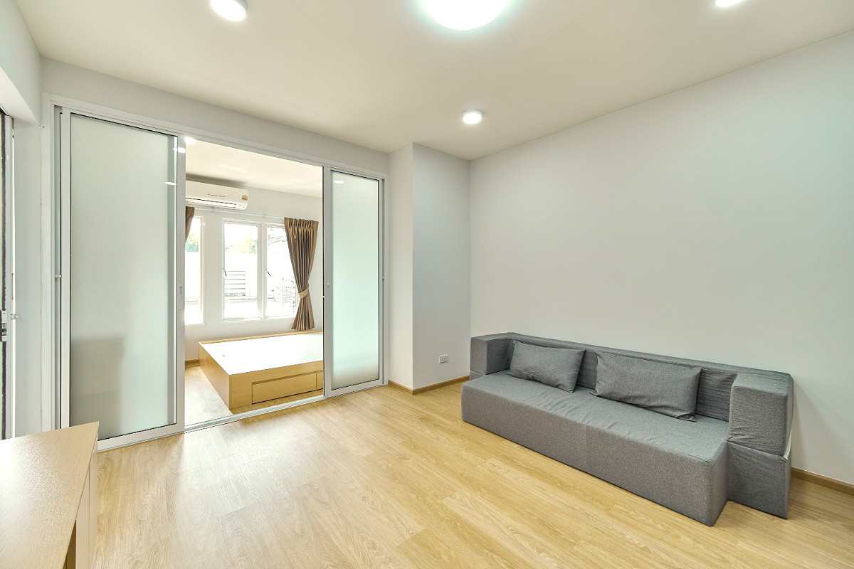 Pictures of BaanBamRung Apartment  8/19