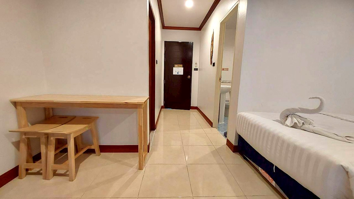 Pictures of Benetti House 34/36