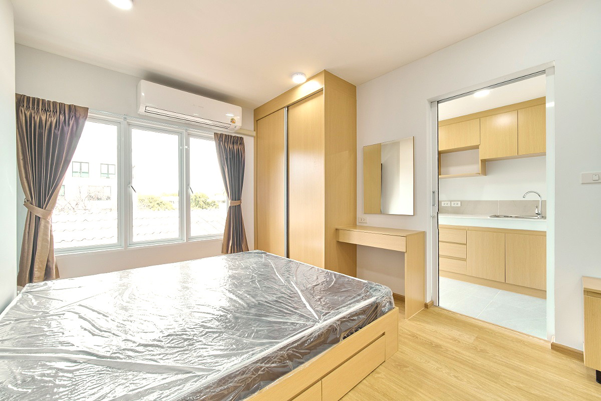 Pictures of BaanBamRung Apartment  13/19