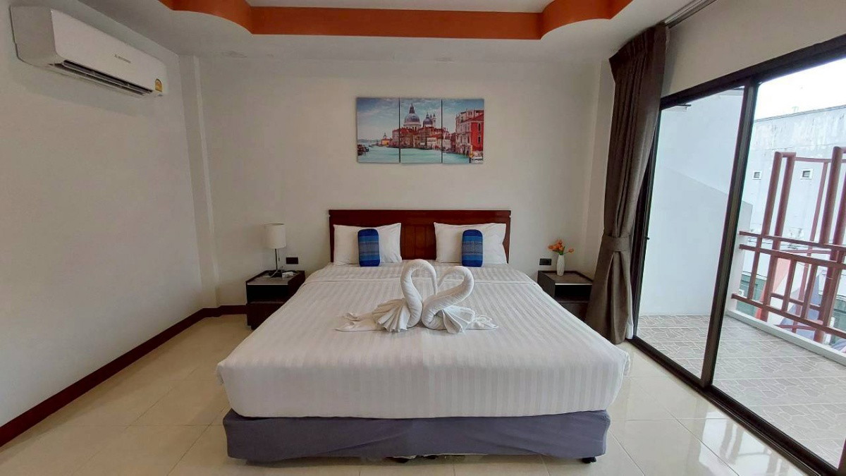 Benetti House
