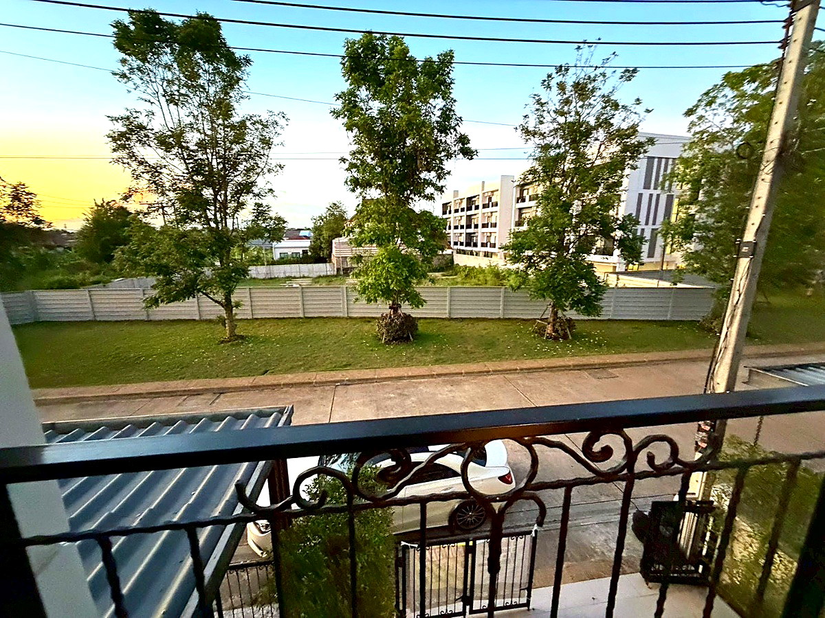 Pictures of English-Style Townhome, Fully Furnished | Golden Town Chiang Mai-Kad Ruamchok 14/16