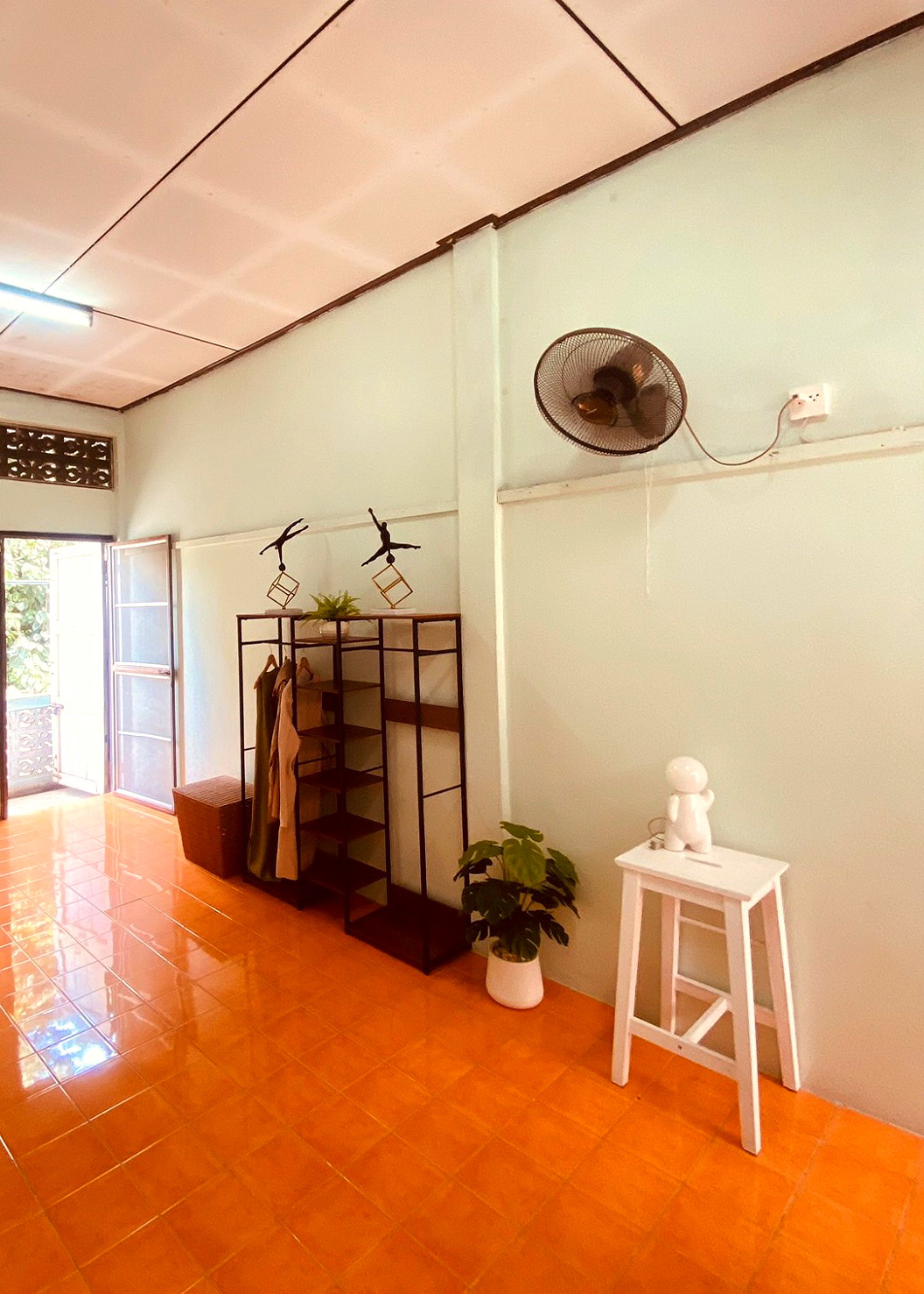 Pictures of P.K.T.House 15/26