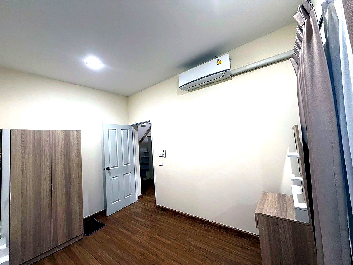 Pictures of English-Style Townhome, Fully Furnished | Golden Town Chiang Mai-Kad Ruamchok 12/16