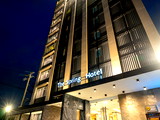 The Spring Bangkok Short-term contracts are available. - Interlink Tower Short Term Rental
