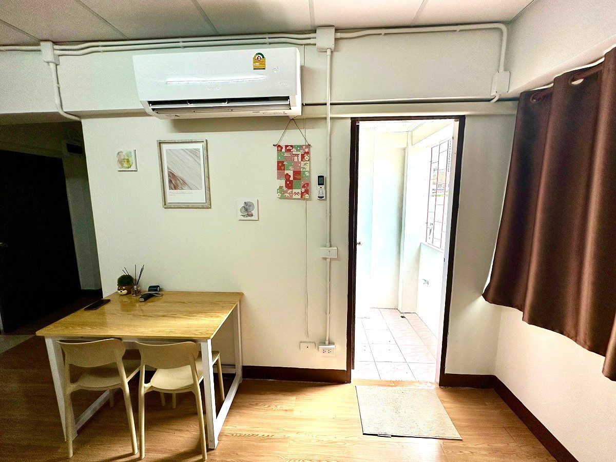 Pictures of San onnut apartment 3/9