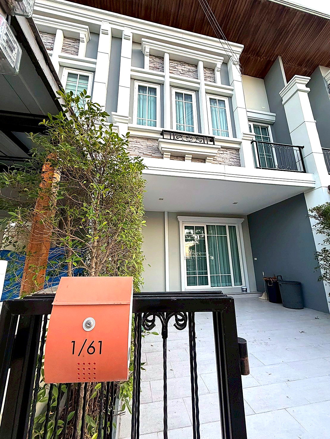 Pictures of English-Style Townhome, Fully Furnished | Golden Town Chiang Mai-Kad Ruamchok 1/16