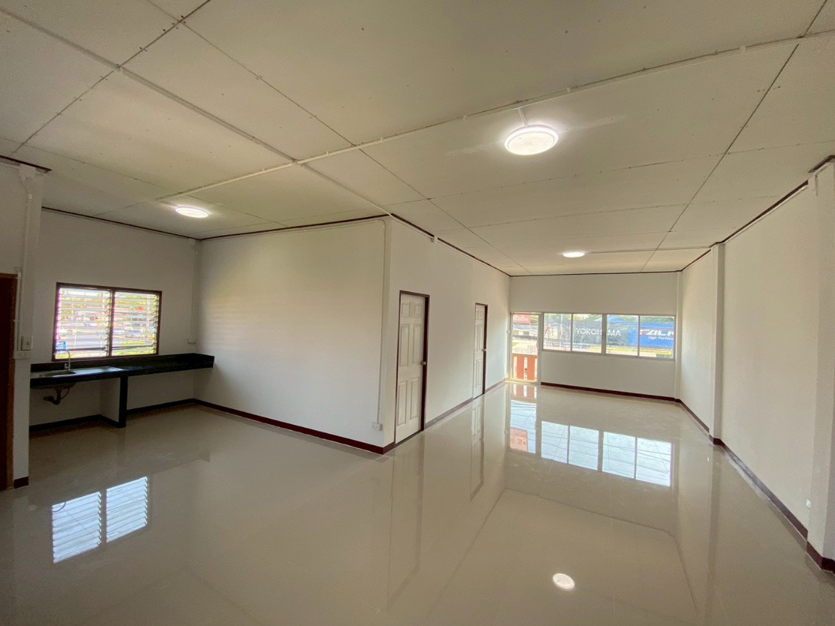 Condo · Bang Bua Thong