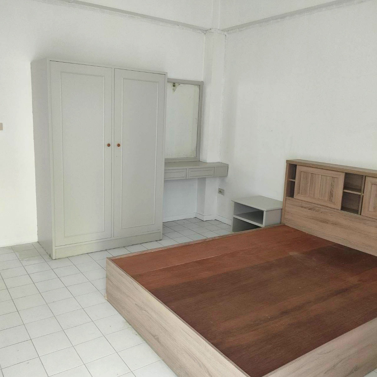 Pictures of Yasinthorn Apartment & S.L.Realestate  20/26