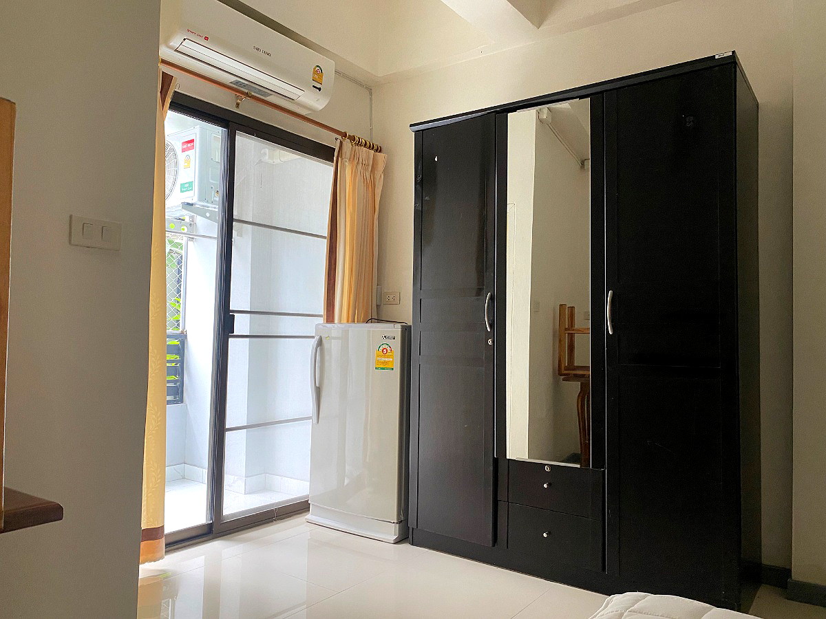 Pictures of Tripruk Residence 10/16