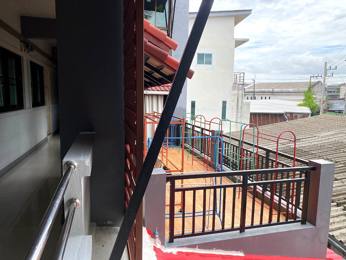 Pictures of Tripruk Residence 9/16