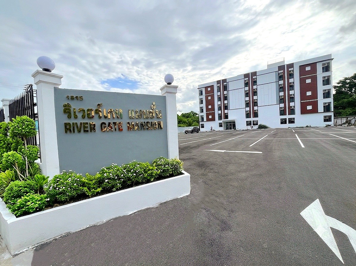 Pictures of River Gate Mansion 2/7