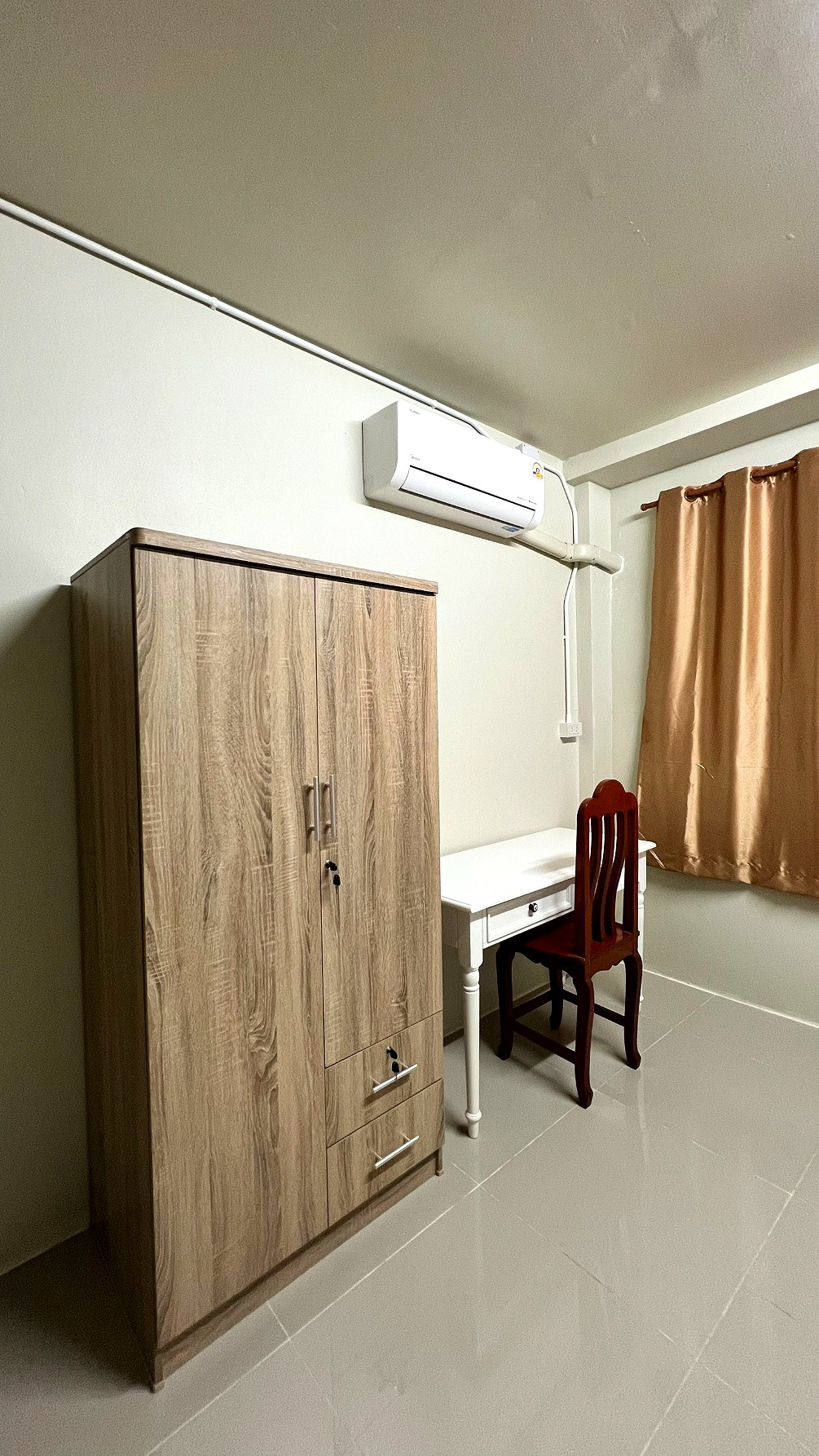 Pictures of HERO APARTMENT 2/6