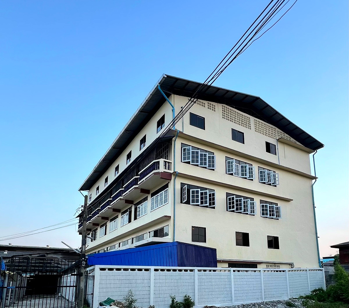 Pictures of HERO APARTMENT 1/6