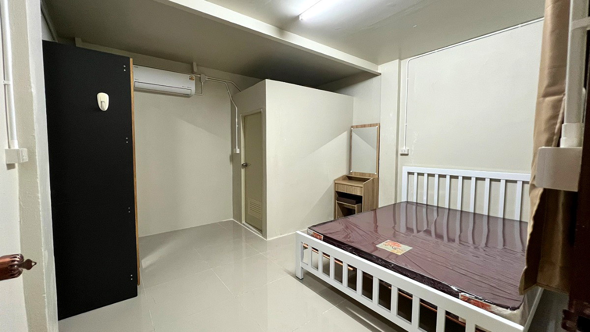 Pictures of HERO APARTMENT 4/6