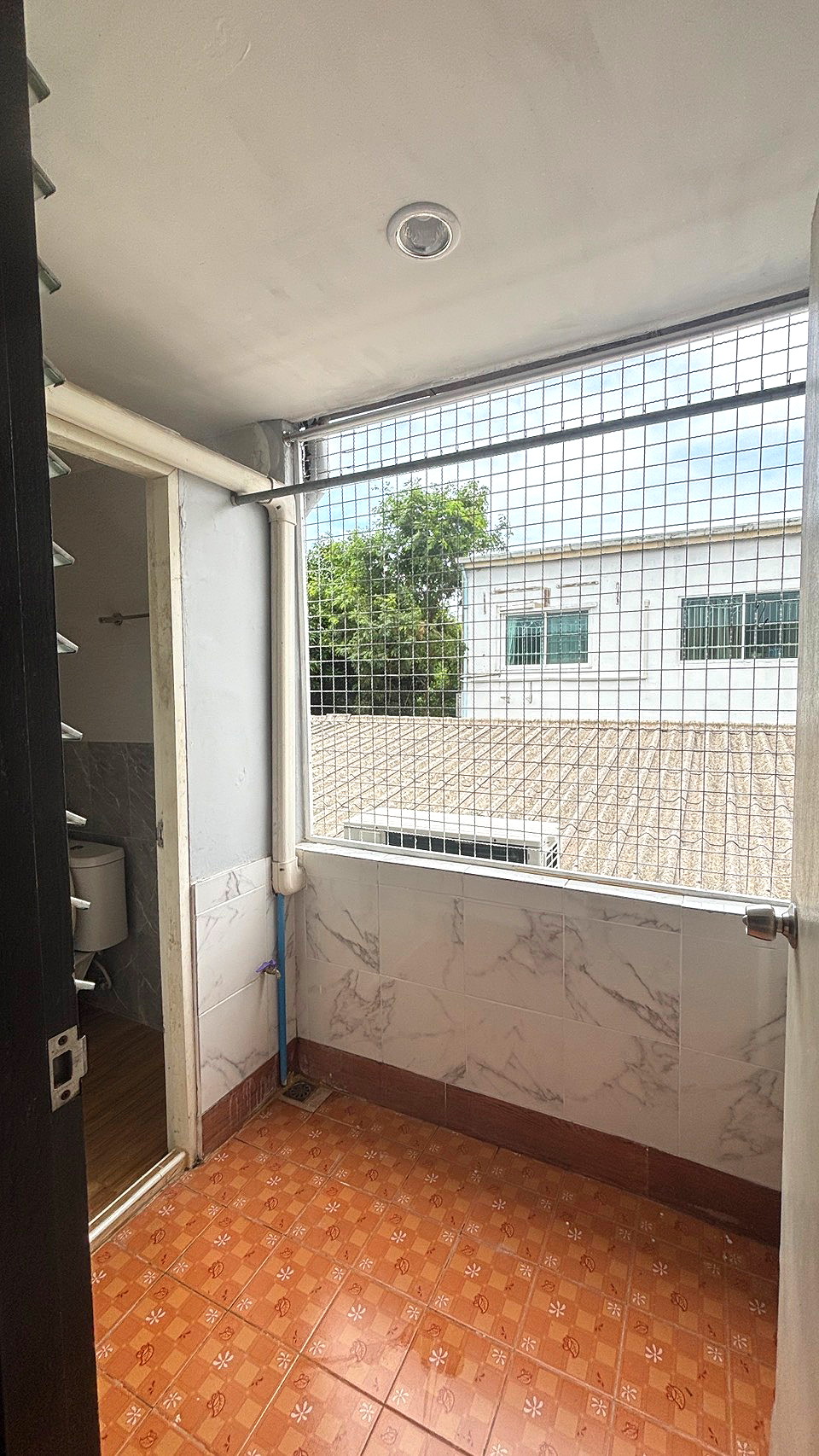 Pictures of S.P HOUSE 10/12