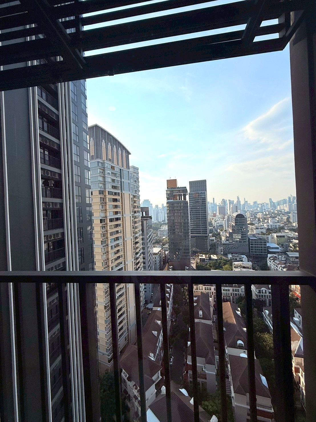 Pictures of Park Origin Thonglor 9/16