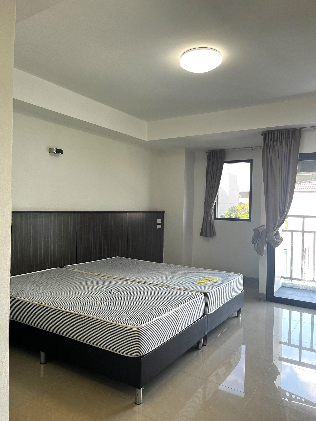 Pictures of Pasuk Palace 7/24