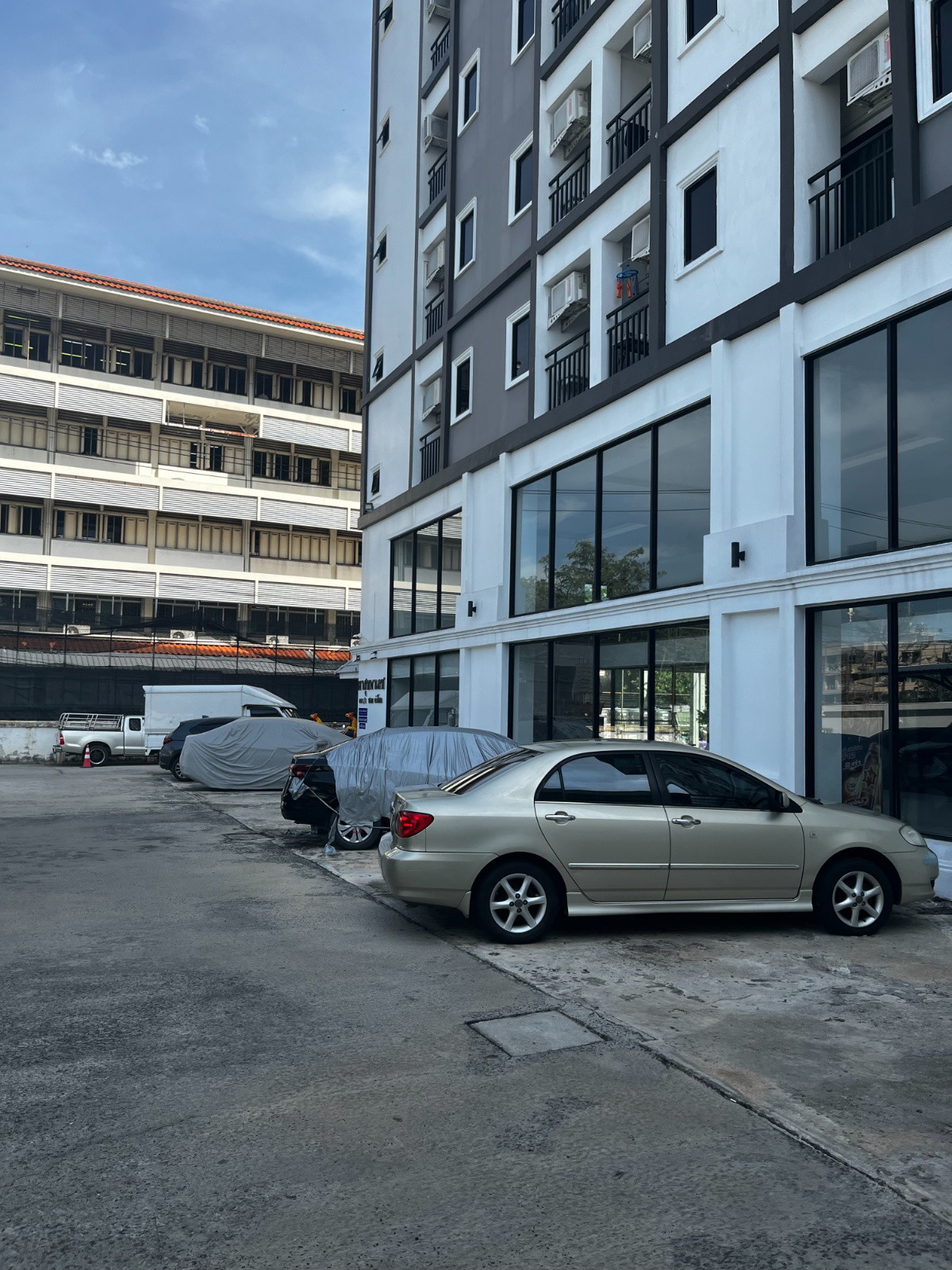 Condo · Bang Na, bangkok — photo 2