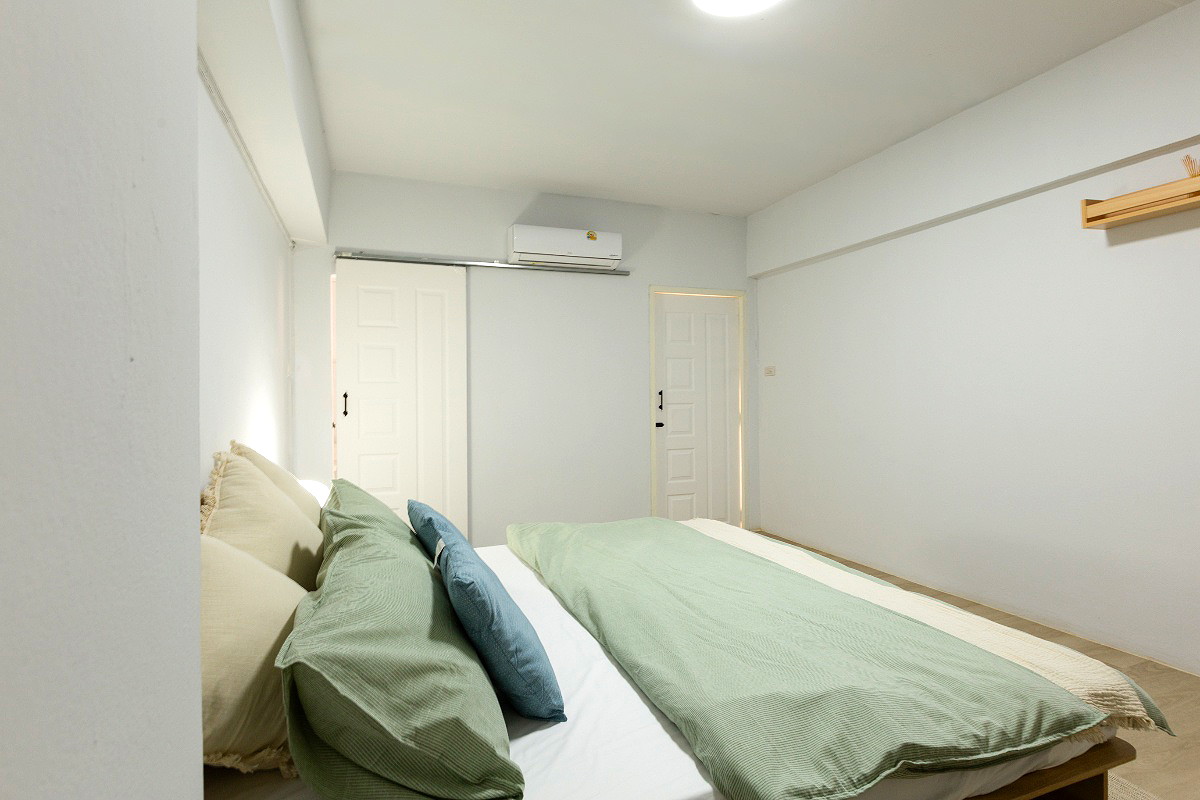 Pictures of LAEMCHABANG STOREY APARTMENT 9/19