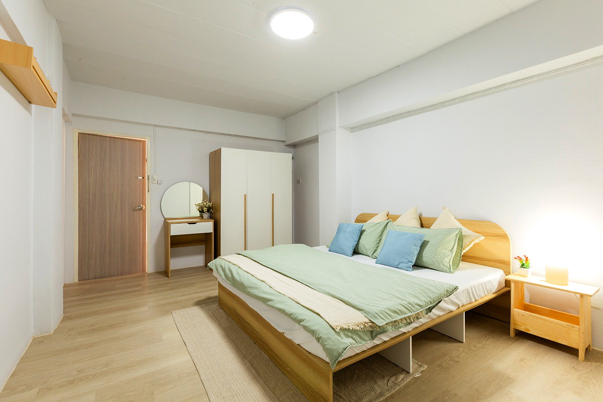 Pictures of LAEMCHABANG STOREY APARTMENT 10/19