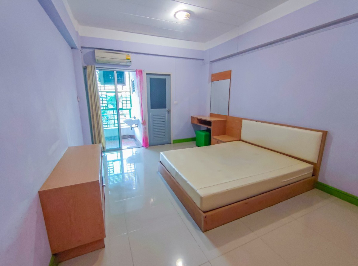SWL Residence