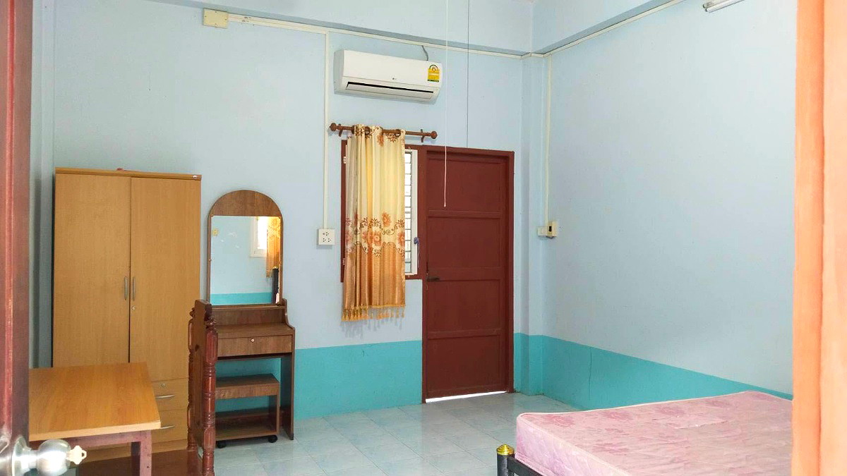Pictures of ban phak putai 2/4