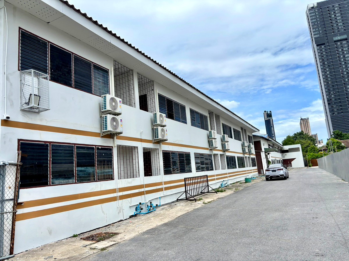Pictures of San onnut apartment 9/9