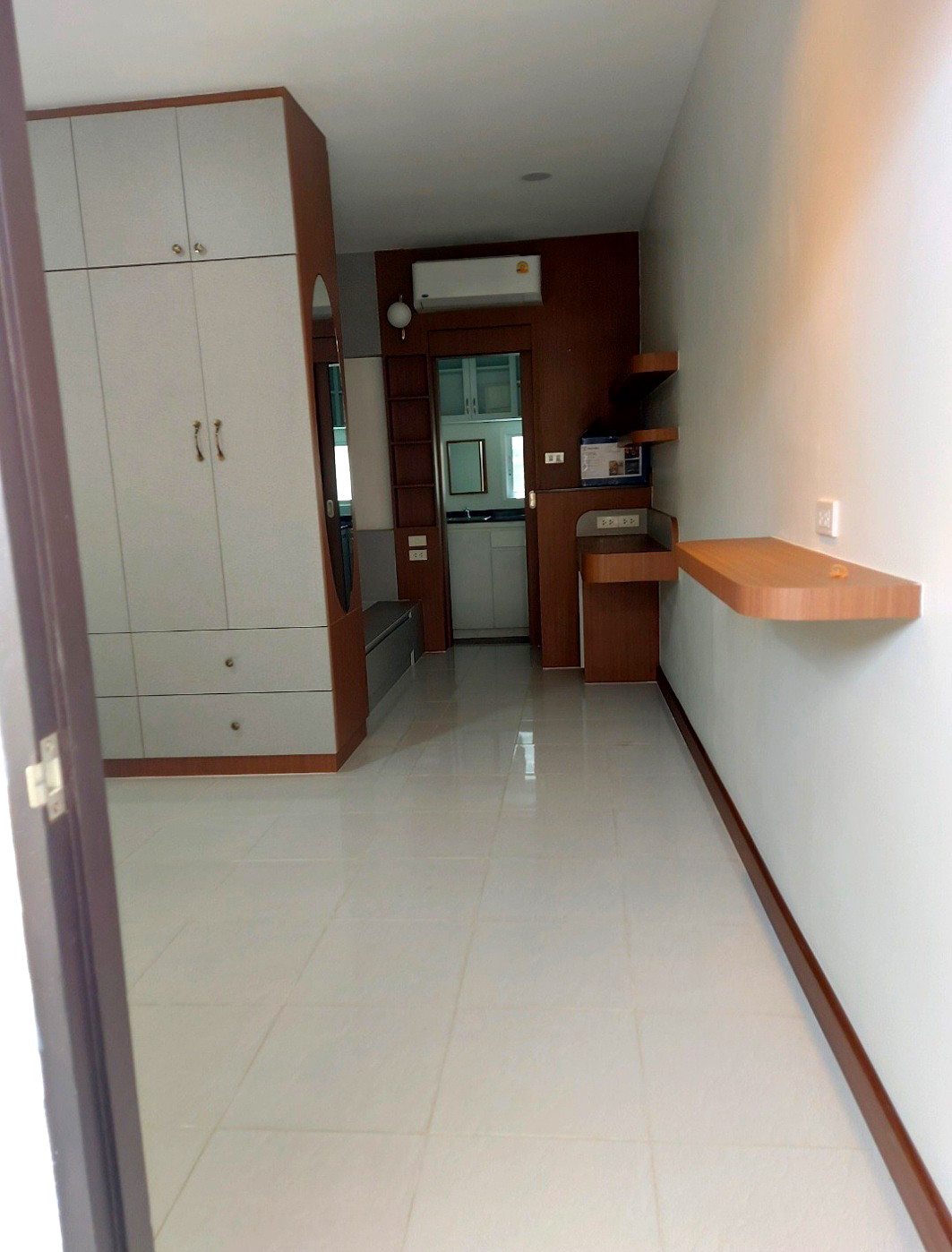 Pictures of Pranwadee 2/9