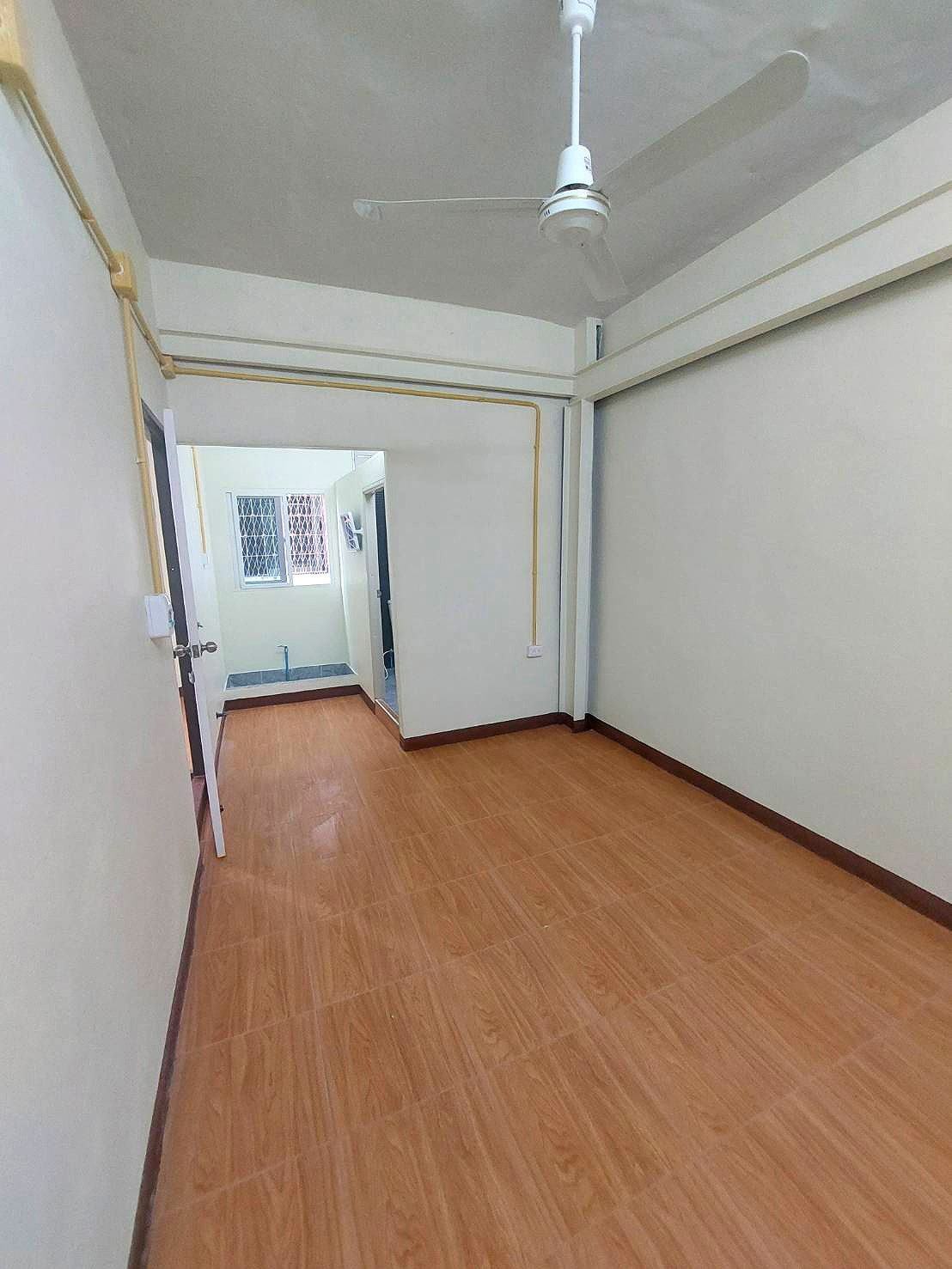 Pictures of Monthly Room for Rent  Rama 2 Road (Main Road Location) 3/9