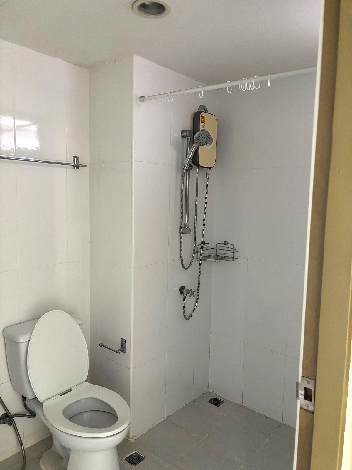 Pictures of @Lasalle Apartment 16/18