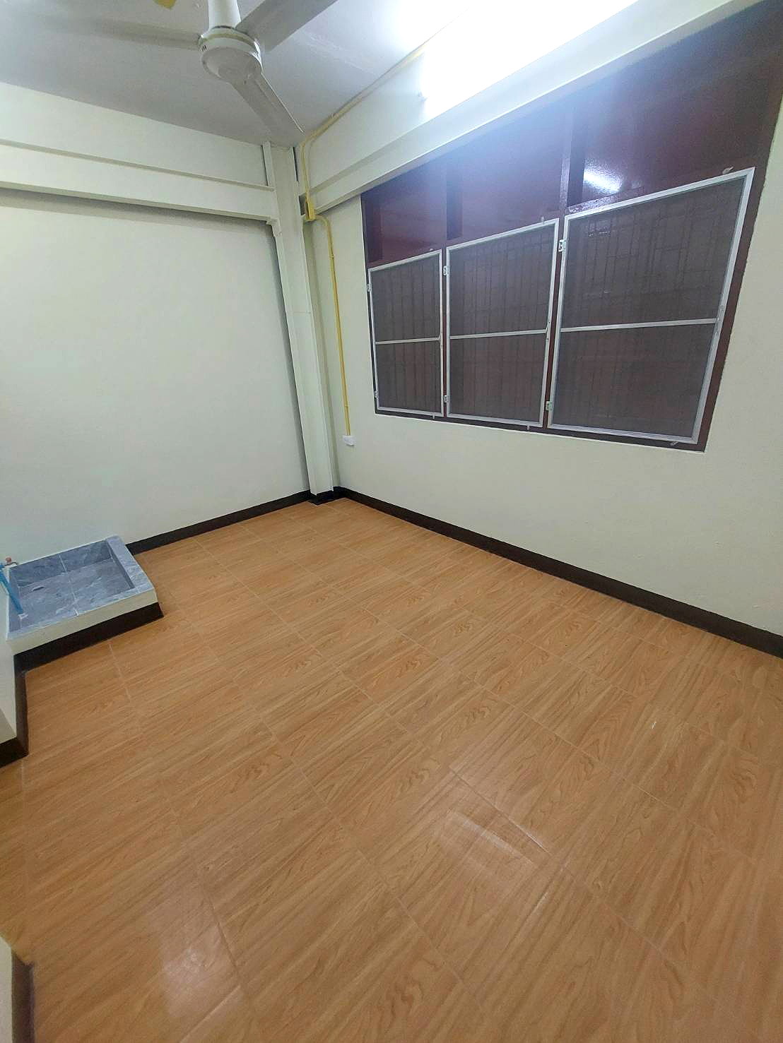 Pictures of Monthly Room for Rent  Rama 2 Road (Main Road Location) 6/9
