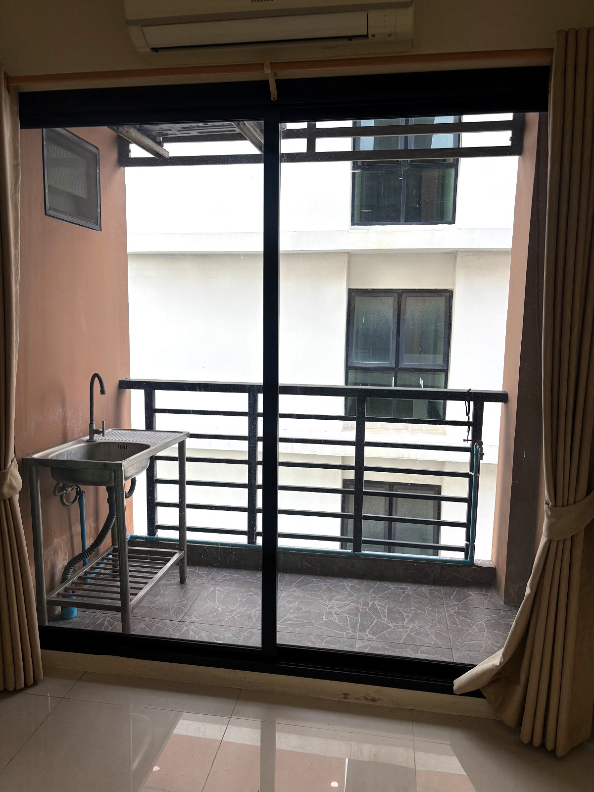 Pictures of @Lasalle Apartment 15/18