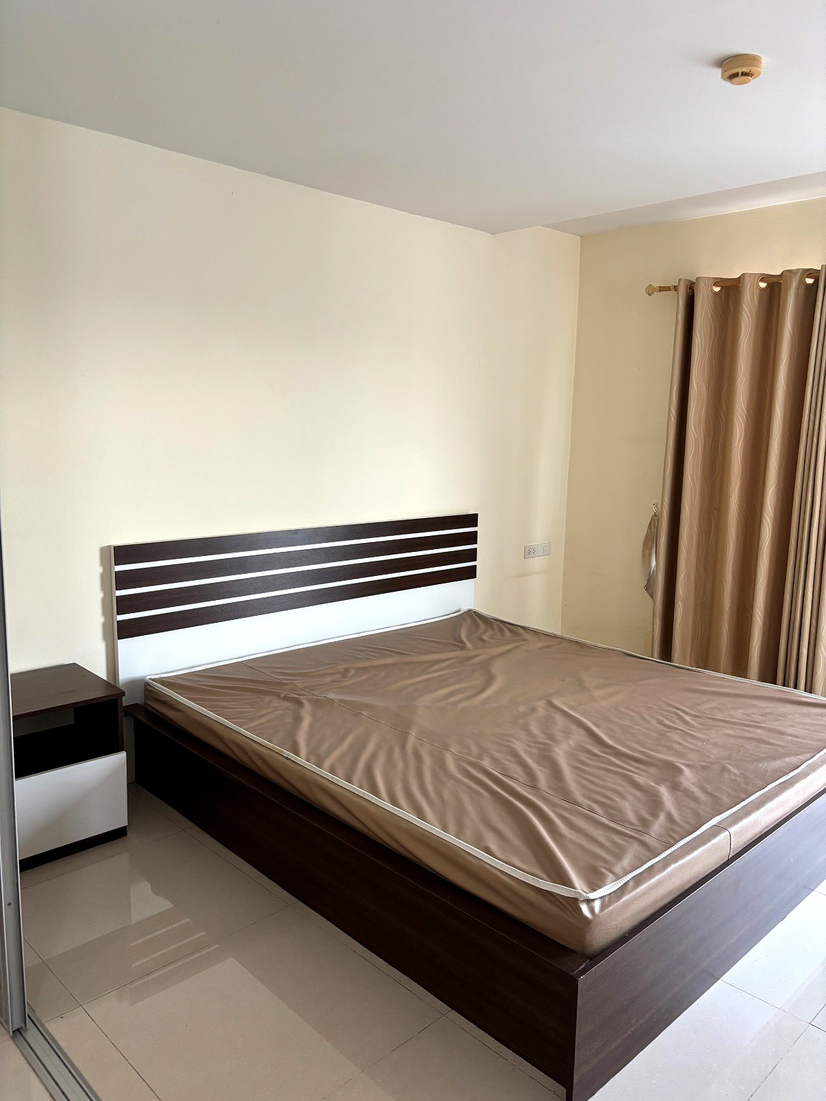 Pictures of @Lasalle Apartment 8/18