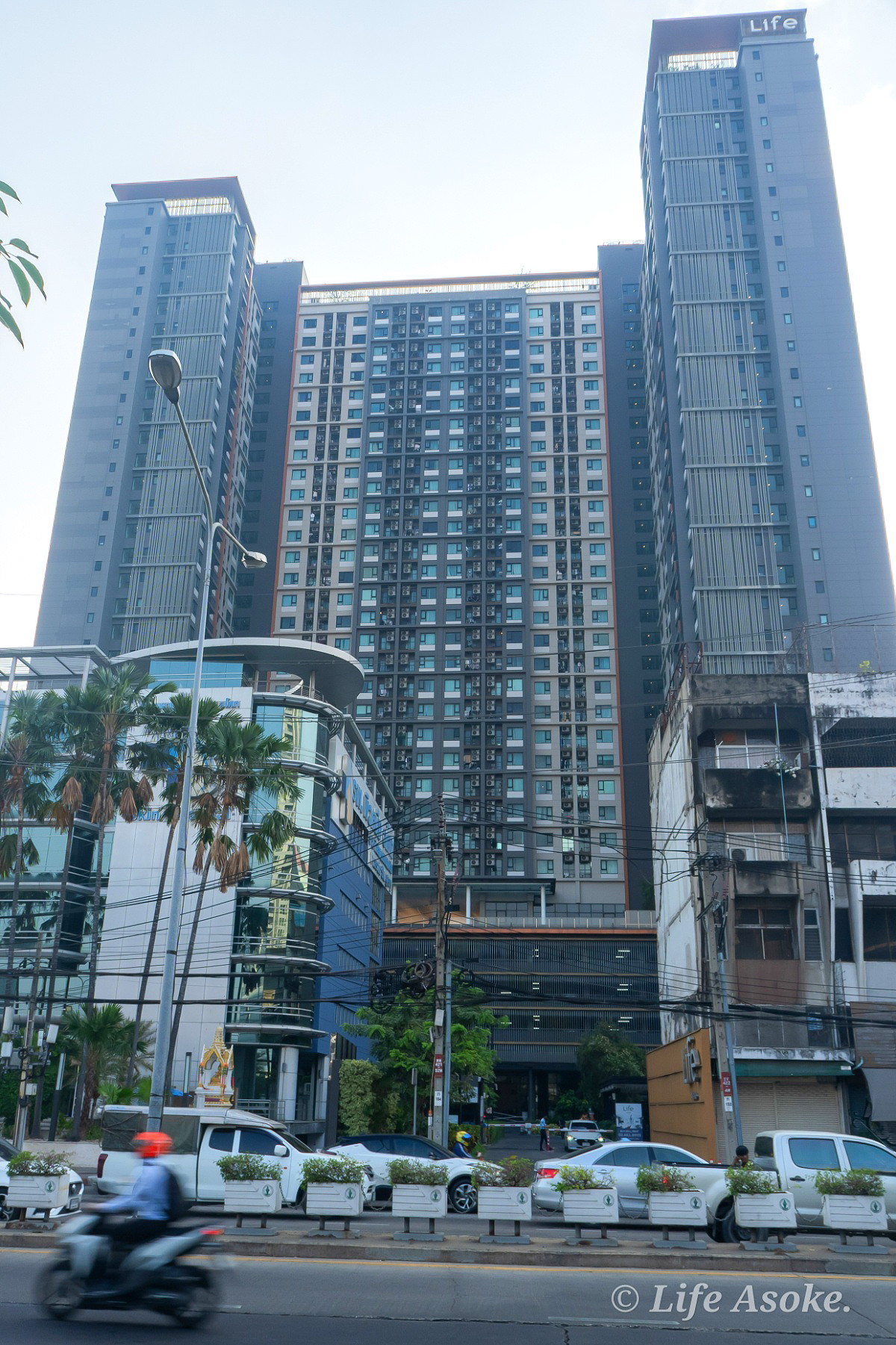 Pictures of Life Asoke 19/69