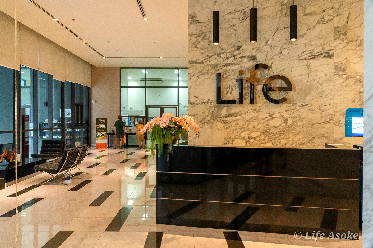 Pictures of Life Asoke 33/69
