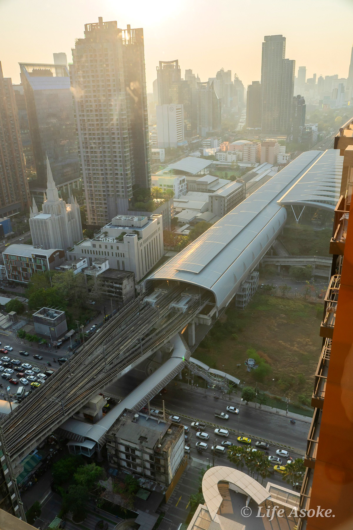Pictures of Life Asoke 20/69