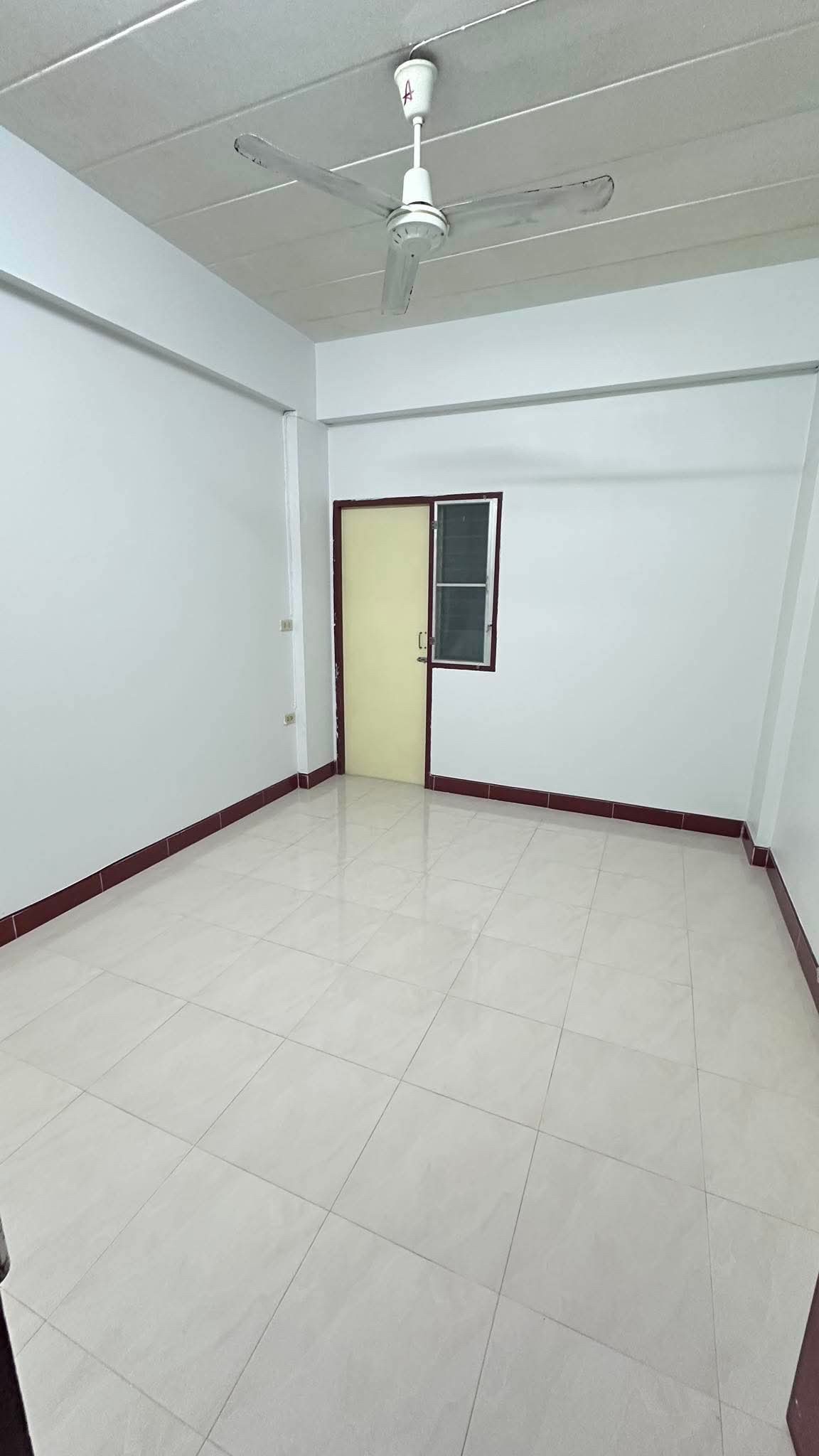 Condo — photo 2