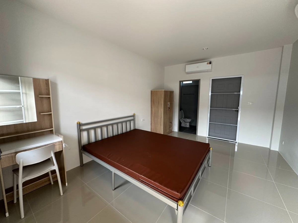 Condo — photo 3