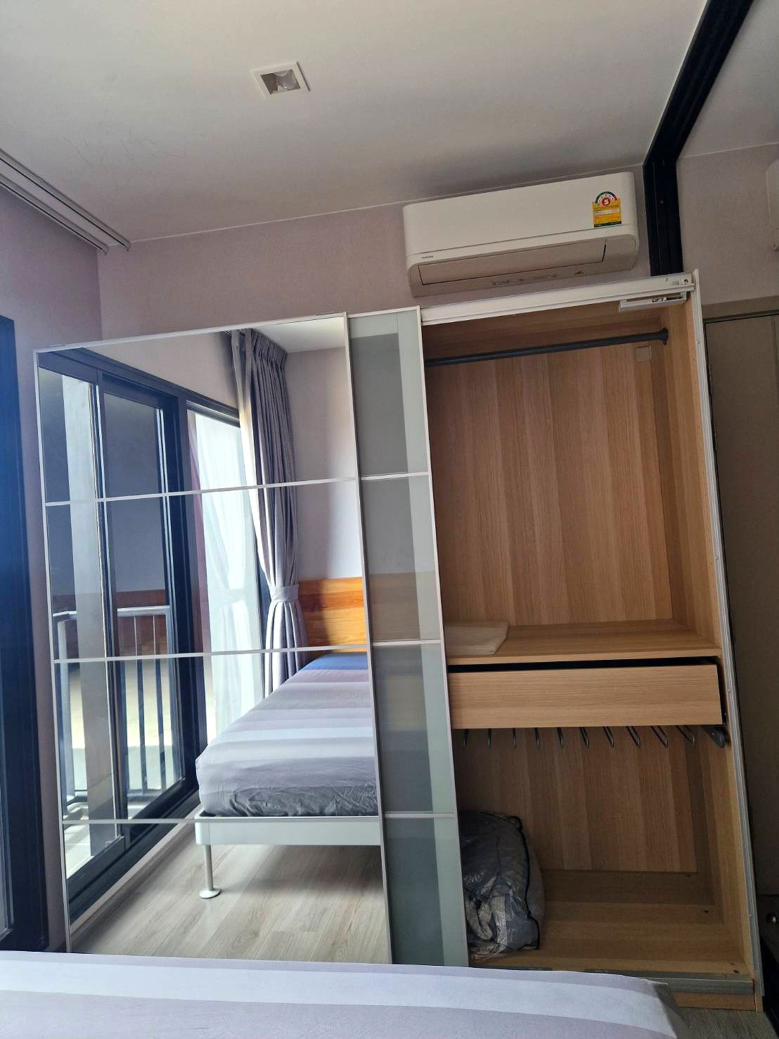 Pictures of The politan rive 5/20