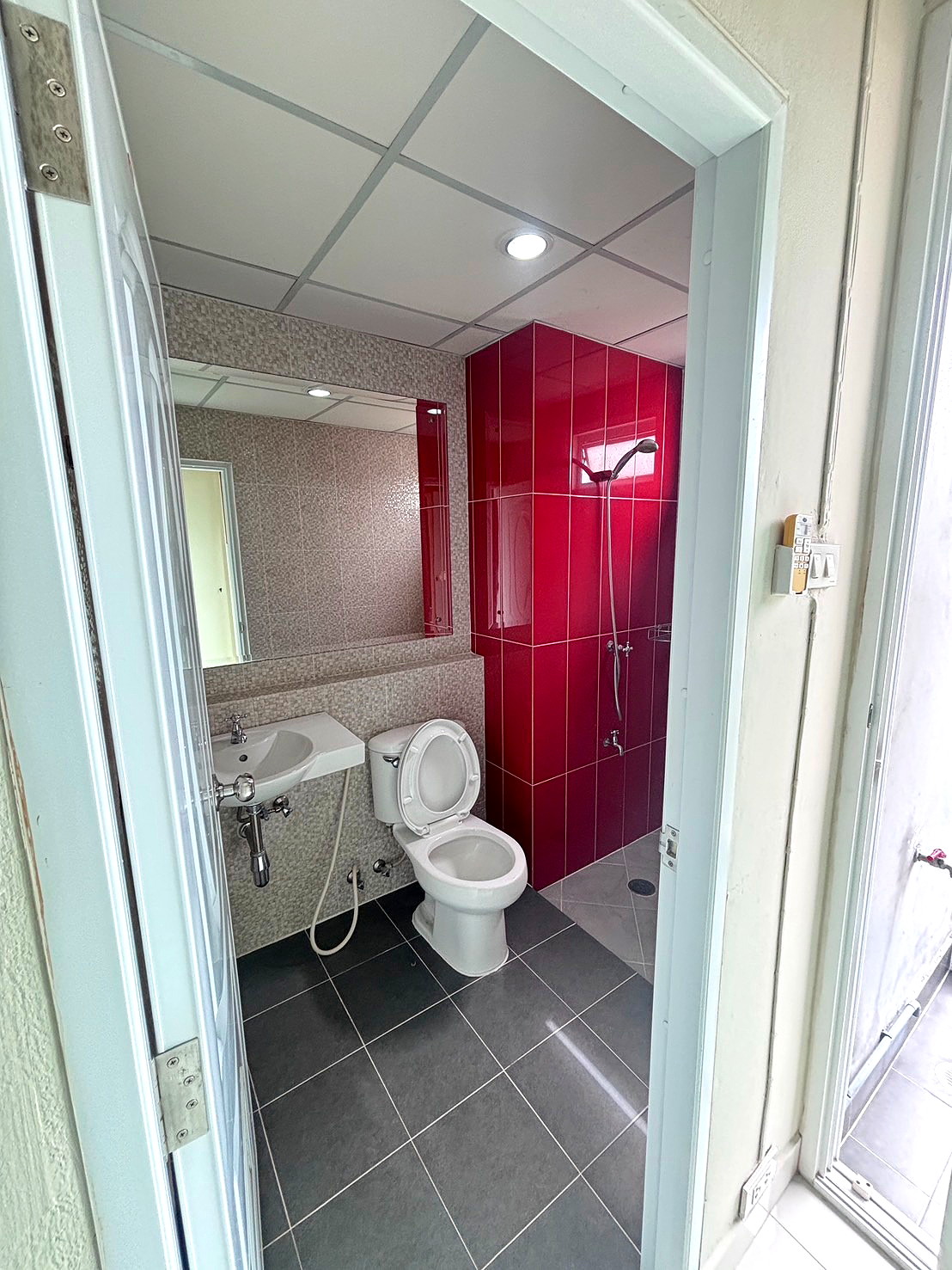 Pictures of Soonthorn Place 10/10